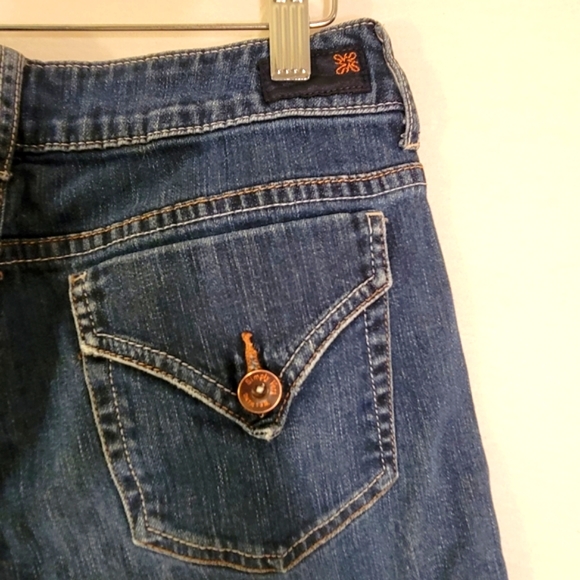 Simply Vera ,Vera Wang Straight Leg Stretch Cute Back Pockets with Buttons sz8 - Picture 7 of 7